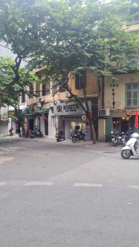 BÁN NHÀ MẶT PHỐ CHÂU LONG. BA ĐÌNH. 135M2 MT 7M GIÁ 48 TỶ- VỊ TRÍ ĐẮC ĐỊA- NGAY NGÃ 3 NGŨ - 1