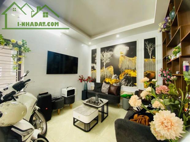 Bán nhà Thiên Lôi, 45m 4 tầng, lô góc, ô.tô đỗ cửa cả ngày, giá 4.65 tỉ - 2