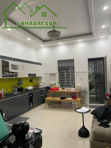 Bán nhà Thiên Lôi, 119m 3 tầng, đường 5m, Giá 6.5 tỉ, sát cạnh Siêu thị AEON - 2