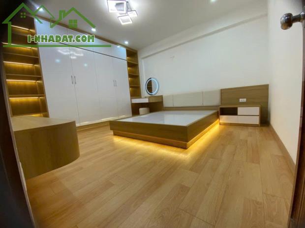 TẬP THỂ TẦNG 2 BÁCH KHOA – TẠ QUANG BỬU  , 80M2, 2 NGỦ RỘNG, Ô TÔ ĐỖ NGAY CHÂN CẦU THANG. - 2