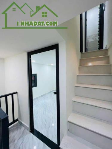 NHỈNH 2 TỶ - NHÀ MỚI Ở NGAY - SHR - KHU TRUNG TÂM - DÂN TRÍ - TIỆN ÍCH NGẬP TRÀN