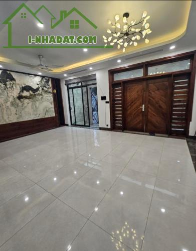 Bán nhà Phân Lô-Nguyễn Trãi-88m2, xây 6 tầng, thang máy, mt 6.9m. Giá thương lượng - 3