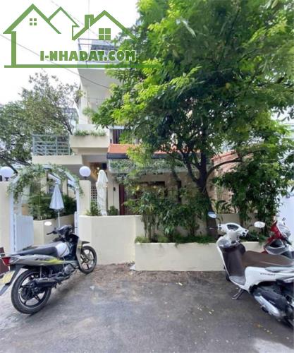 Bán nhà đường Thành Thái, Q.10, 74m², 2 tầng, 10 tỷ