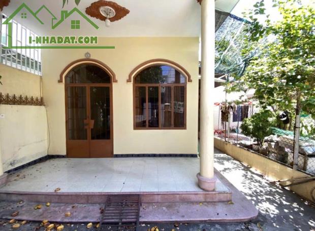 Bán Gấp Nhà Cấp 4-1 Sẹc Đ.Lê Thị Hà-Tân Xuân 92m2-SHR. Gía 880 Triệu
