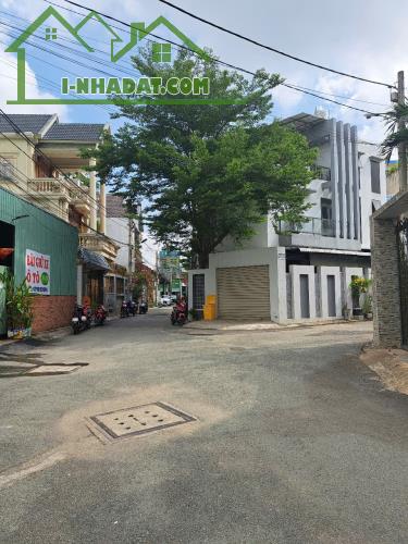 NHÀ ĐẸP, HẺM THÔNG RỘNG, NỘI THẤT XỊN XÒ, GẦN NÚT GIAO GÒ DƯA, 12X18, CHỈ 35 TỶ.