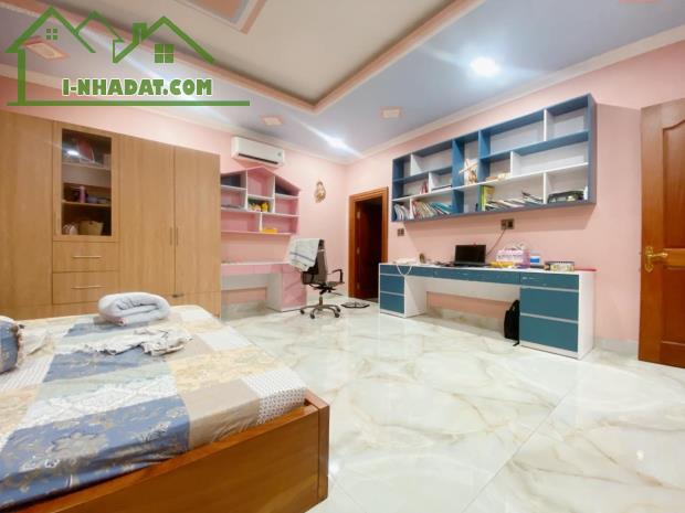NHÀ ĐẸP, HẺM THÔNG RỘNG, NỘI THẤT XỊN XÒ, GẦN NÚT GIAO GÒ DƯA, 12X18, CHỈ 35 TỶ. - 2