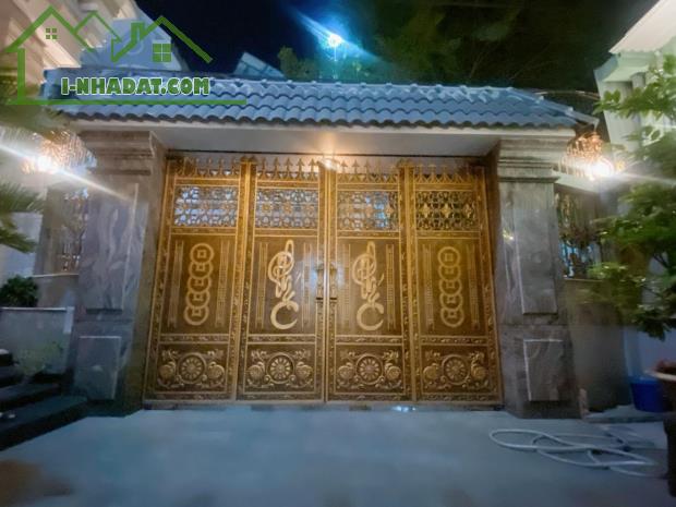 NHÀ ĐẸP, HẺM THÔNG RỘNG, NỘI THẤT XỊN XÒ, GẦN NÚT GIAO GÒ DƯA, 12X18, CHỈ 35 TỶ. - 4