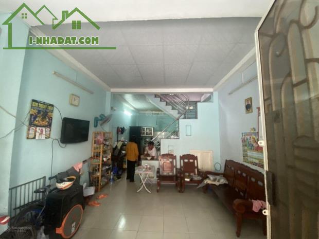 Bán nhà 72m², đường Cách Mạng Tháng Tám, Q.10, 2 tầng, 7,x tỷ - 1