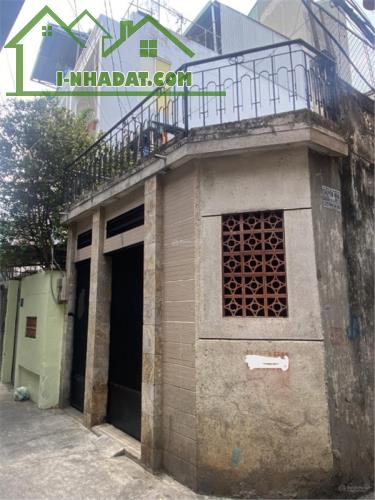 Bán nhà 72m², đường Cách Mạng Tháng Tám, Q.10, 2 tầng, 7,x tỷ - 2