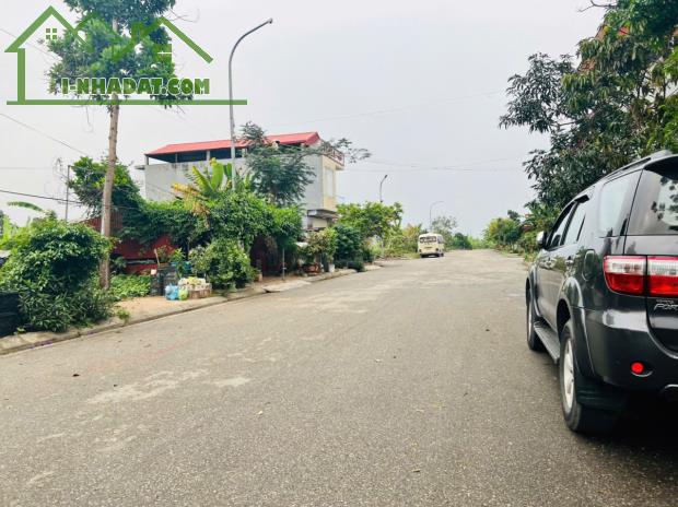 Duy nhất 1 lô tại TĐC đằng sau UBND xã Lê Lợi giá chỉ 2 tỷ  LH 0979087664