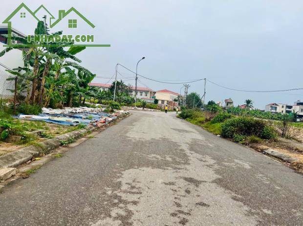 Duy nhất 1 lô tại TĐC đằng sau UBND xã Lê Lợi giá chỉ 2 tỷ  LH 0979087664 - 1