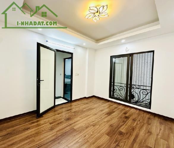 💥 SIÊU PHẨM TRUNG TÂM THẠCH BÀN – CHỈ 5 TỶ 💥 NHÀ 5 TẦNG MỚI KÍNH KOONG – MẶT TIỀN 4M - 3