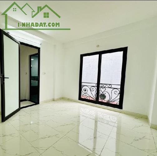 💥 SIÊU PHẨM TRUNG TÂM THẠCH BÀN – CHỈ 5 TỶ 💥 NHÀ 5 TẦNG MỚI KÍNH KOONG – MẶT TIỀN 4M - 4