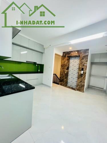 💥Nhà Xây Mới Văn Chương, 30m Ra Ôtô Tránh, DT 36m2, 6 Tầng Thang Máy, Giá 7.x Tỷ