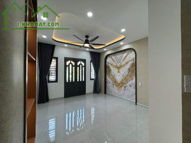 Cần tiền bán gấp căn nhà Đường Nguyễn Văn Hưởng, P.Thảo Điền, Quận 2. Giá chỉ 2tỷ650 còn t - 1