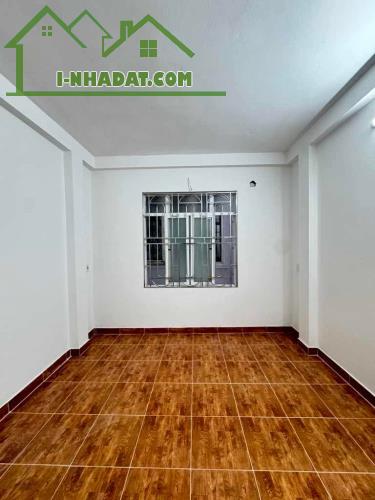 Bán nhà Ngọc Thuỵ Long Biên - 4.99 tỷ - 31m - 4 tầng dân xây - Vài bước ra phố - 3
