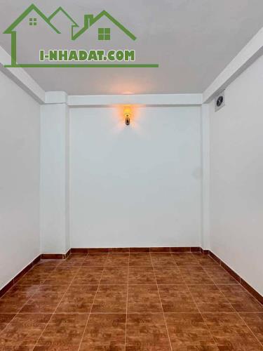 Bán nhà Ngọc Thuỵ Long Biên - 4.99 tỷ - 31m - 4 tầng dân xây - Vài bước ra phố - 5