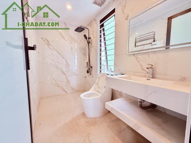 Oto vào nhà - 7 tầng thang máy- tiện ích - 4