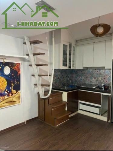 Cho thuê nhà ngõ ba gác 252 Minh Khai 2 tầng, 2 ngủ, 6 Triệu ở gđ, nhóm đi làm ngoan - 2