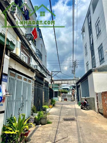 Nhà mới 1 trệt 2 lầu đường 6m huỳnh thị hai tân chánh hiệp