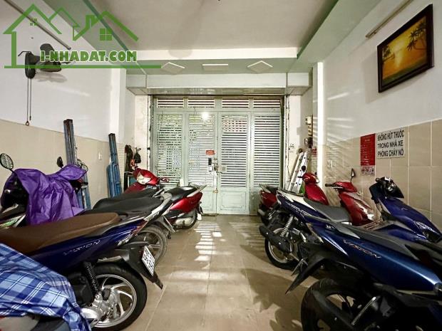 Hẻm xe hơi Cộng Hoà P13 Tân Bình, 9PN sẵn 30tr/th, giá chỉ 10tỷ999 - 1