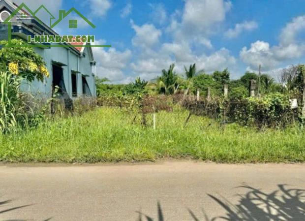 🔥SIÊU HOT !! BÁN GẤP LÔ ĐẤT ĐẸP MT ĐƯỜNG 223M2 THÁI MỸ, SHR GIÁ 685TR