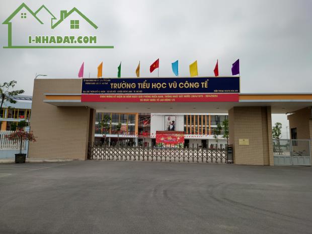 Chính chủ gửi bán lô đất bìa làng Đông Nhân Hải Bối giá chỉ 4.3 Tỷ - 1