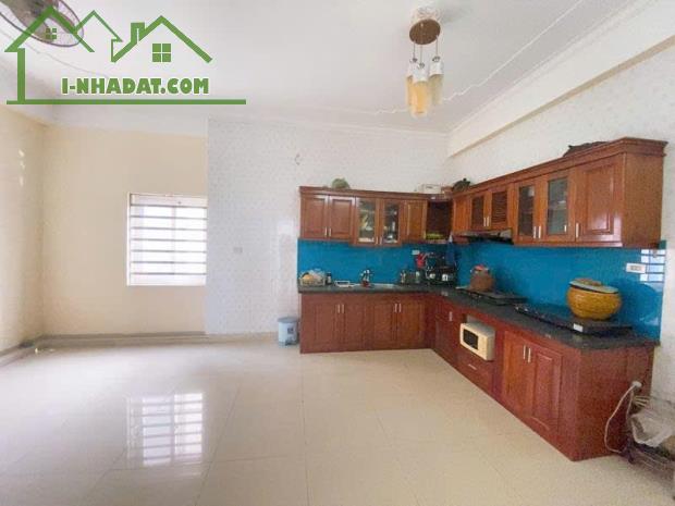 BÁN NHÀ ĐẸP THOÁNG SÁNG RỰC RỠ PHỐ 19 - 5, HÀ ĐÔNG 8 TỶ - 3