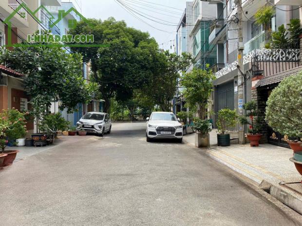 Siêu phẩm 5 lầu mới có T.máy ngang 5m 60m2 vài bước đi siêu thị Emart Phan Huy Ích 9.8 tỷ.
