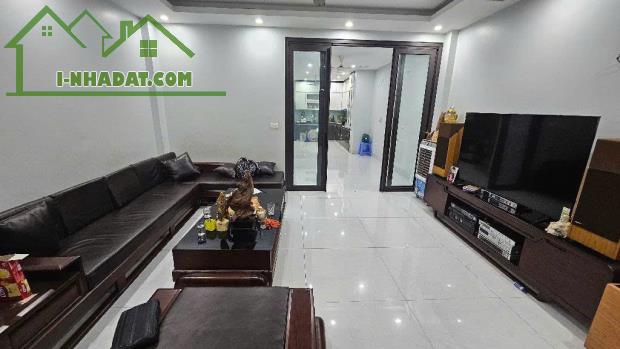 BÁN NHÀ ĐẸP THOÁNG SÁNG RỰC RỠ PHỐ TÔ HIỆU,HÀ ĐÔNG 8 TỶ