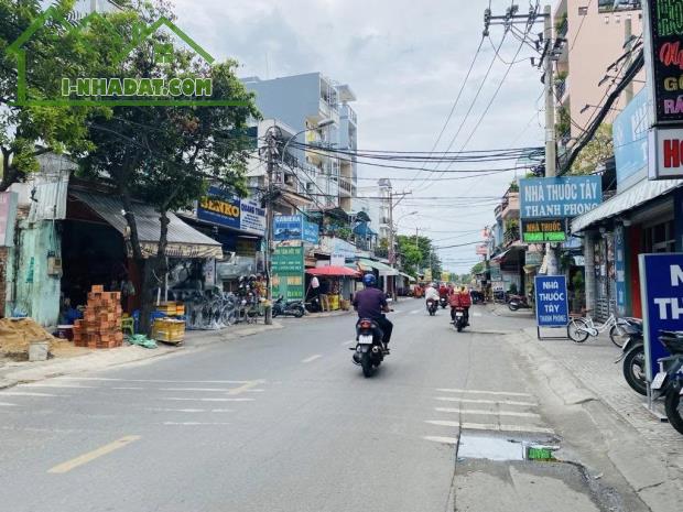 HẺM XE HƠI 5M NGAY GÒ XOÀI - LIÊN KHU 8-9 - NHÀ CŨ TIỆN XÂY MỚI HOẶC CHO THUÊ GIỮ TIỀN -