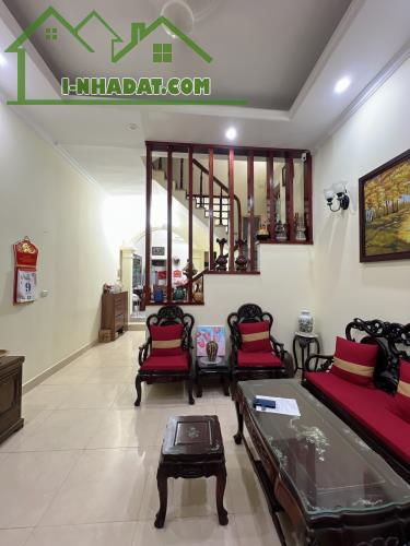 Bán nhà Khương Đình, Thanh Xuân, nhà đẹp dân xây, lô góc, ngõ rộng