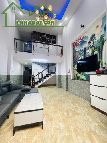 BÁN NHÀ HXH – 7 PHÒNG NGỦ – SỔ VUÔNG ĐẸP – NGAY CHỢ BÀ CHIỂU – GIÁ 11.1 TỶ
