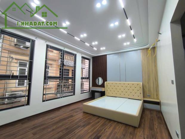 Bán nhà lô góc, mặt ngõ Giang Biên, Long Biên,ô tô, thang máy,49m2 6t mt 4.5m hơn 9 tỷ - 1