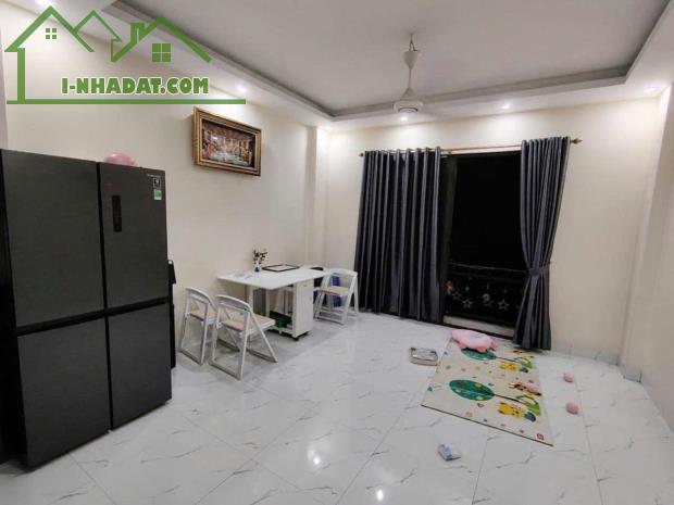 Bán nhà mặt trục chợ Đa Sĩ, kinh doanh cực tốt, DT35m2 5 tầng, ô tô chạy qua nhà giá 7.6tỷ - 3