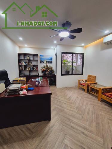 CĂN ĐẸP NHẤT PHÂN KHÚC PHỐ LIỄU GIAI !! 125M2 - 9M MẶT TIỀN - 30.5 TỶ - CỰC GẦN PHỐ - 1