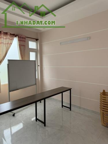 **Bán nhà HXH Phạm Văn Hai** phường 3, Tân Bình; (4x11) 4 tầng, chỉ 7 tỷ - 2