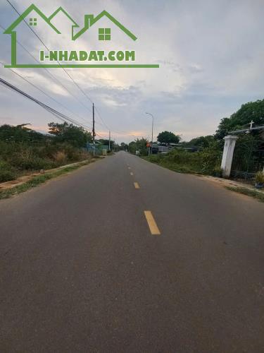 Chính chủ cần bán lô đất tại Xã Nghĩa Thành, Đường 20m, khu dân cư 600m giá chỉ 3,3 tỷ