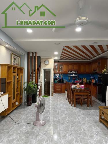 BÁN GẤP NHÀ MẶT TIỀN VÕ THỊ PHẢI, QUẬN 12– 4 TẦNG, 5Mx15M – KINH DOANH SẦM UẤT– CHỈ 6.2 TỶ - 1