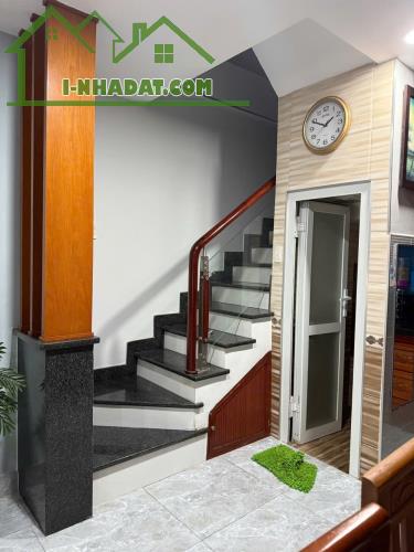 BÁN GẤP NHÀ MẶT TIỀN VÕ THỊ PHẢI, QUẬN 12– 4 TẦNG, 5Mx15M – KINH DOANH SẦM UẤT– CHỈ 6.2 TỶ - 4