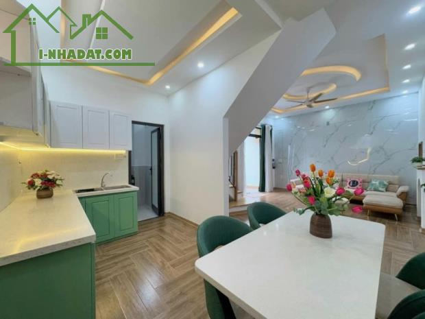 # Nhà Kiệt gần Lê Duẩn, 75m2, 2 tầng 3PN, sân rộng, ở ngay, 3.78 tỷ - 4