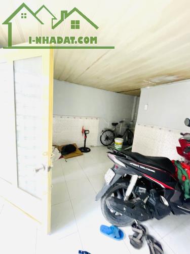 Bán gấp nhà mặt tiền hẻm Tây Lân  - Bình Tân, 93m2, gần chợ, thu nhập 10tr/ tháng, chỉ 4.x