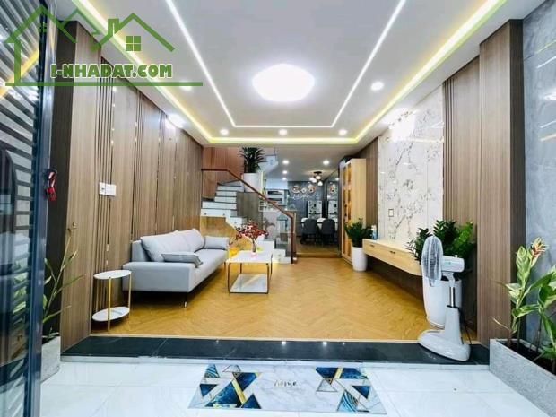 Bán Nhà Dương Văn Bé – Vĩnh Tuy, Hai Bà Trưng – 7.9 Tỷ, Sát Times City, Gần Ô Tô