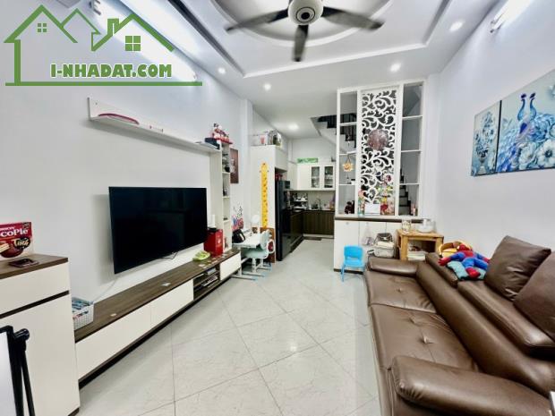 Cực hiếm. Bán nhà Khương Đình, Thanh Xuân. 35m2 x 5 Tầng. NGÕ THÔNG. GẦN Ô TÔ. Hơn 7 Tỷ.