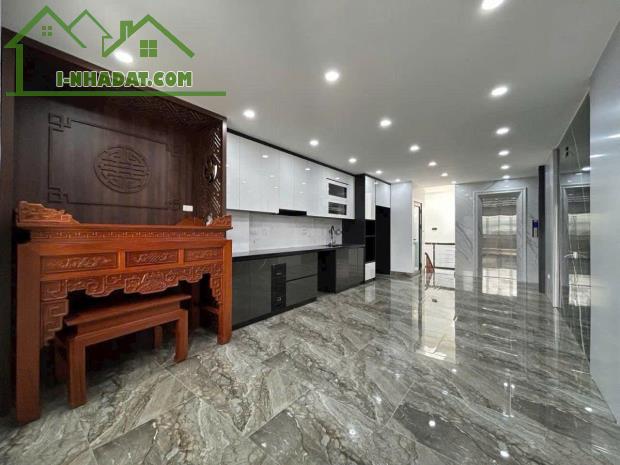 BÁN nhà 19.2 tỷ tại đường Hoàng Mai Hoàng Mai HN S: 50m2 x nhà 7 tầng x mặt tiền 4.2m - 1