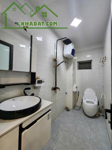 Bán nhà Quan Nhân mặt ngõ kinh doanh - Sát phân lô Quân Đội - 40m ra phố - 3