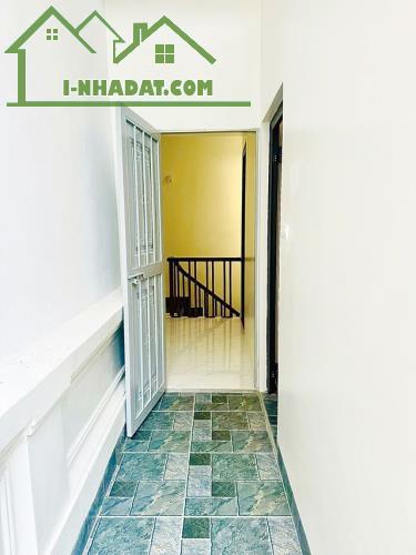 Cực hiếm- nhà mới 5.2 tỷ- Xã Đàn, Đống Đa, Hà Nội-thoáng sáng, gần phố - 5