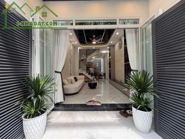 Bán Nhà Gò Vấp Mặt Tiền Nguyễn Văn Công (5,2×20) 3Tầng 16,XXTỷ