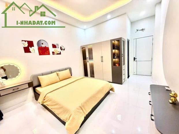 Bán Nhà Gò Vấp Mặt Tiền Nguyễn Văn Công (5,2×20) 3Tầng 16,XXTỷ - 4