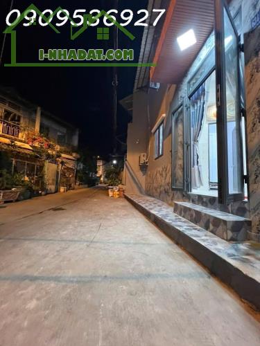 BÁN NHÀ 2 TẦNG MỚI XÂY NGAY TỈNH LỘ 10 – 45M² – LÔ GÓC 2 MẶT TIỀN HẺM XE HƠI – CHỈ 3.55 TỶ - 1